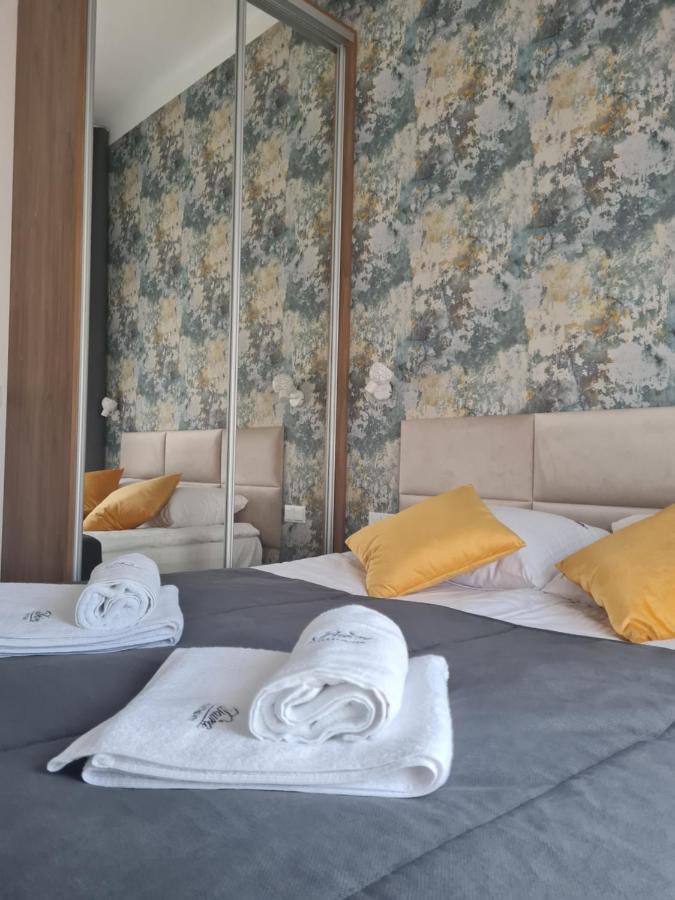 Daira Apartments أوسترونيه مورسكية المظهر الخارجي الصورة